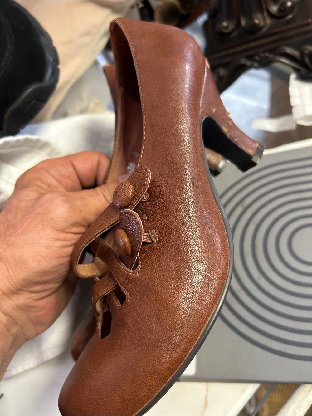 Crown Vintage Brown Leather Mary Jane Flats with Button Straps - Picture 5 of 7